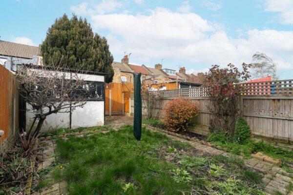 Cornwallis Avenue, London