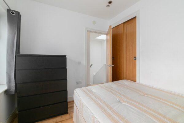 La Rose Lane, London