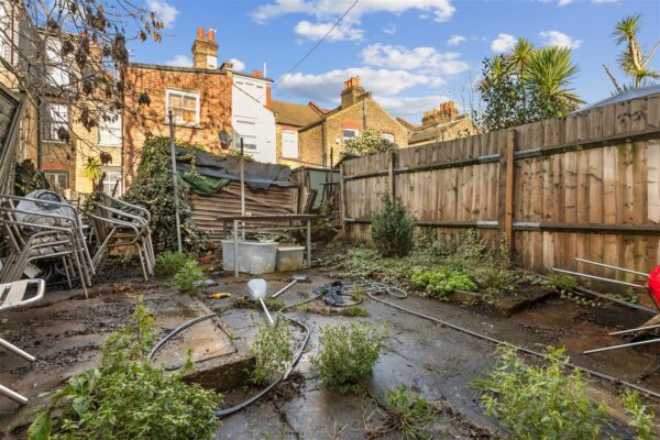 Thackeray Avenue, London