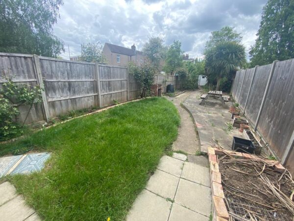 210, Park Lane, Tottneham, London, N17 0JA