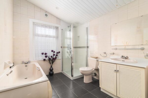 Cornwallis Avenue, London