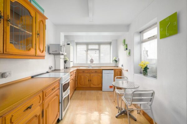 Cornwallis Avenue, London