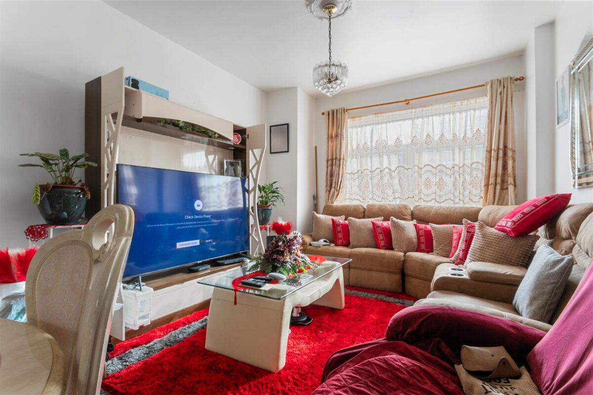 Thackeray Avenue, London