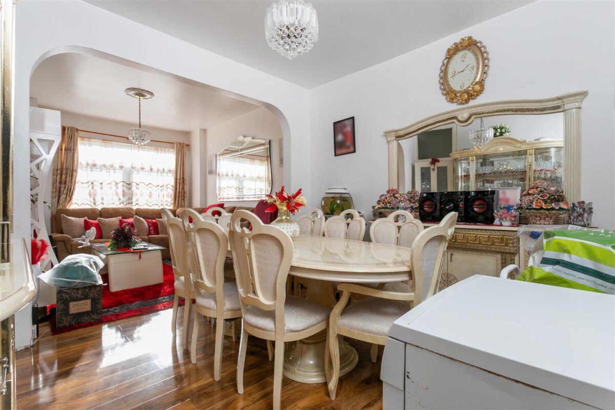 Thackeray Avenue, London