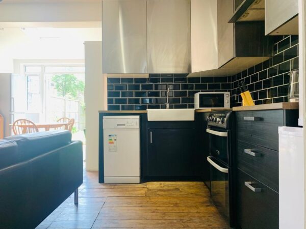 210, Park Lane, Tottneham, London, N17 0JA