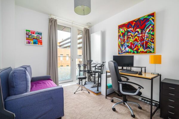 Coster Avenue, London