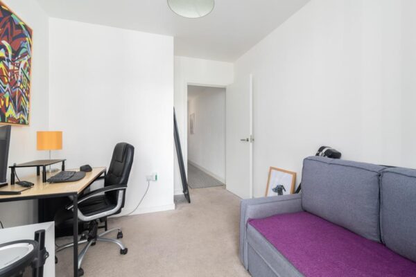 Coster Avenue, London