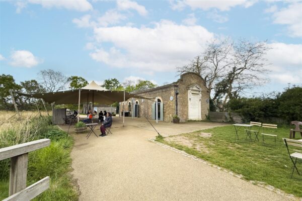 Coster Avenue, London