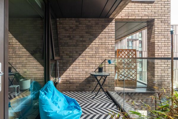 Coster Avenue, London