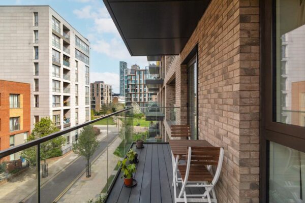 Coster Avenue, London