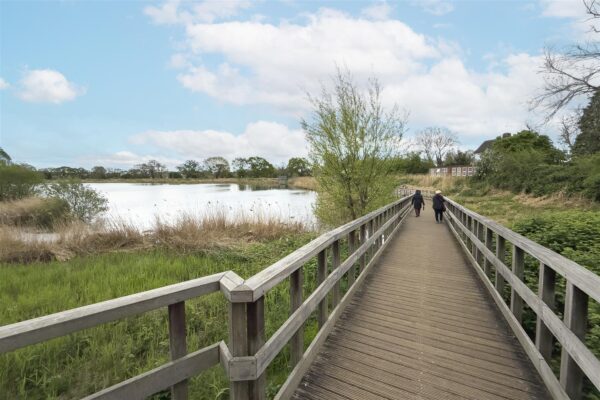 Coster Avenue, London
