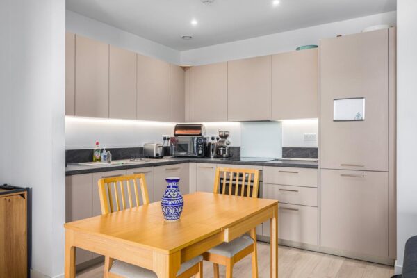 Coster Avenue, London