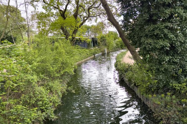 Coster Avenue, London