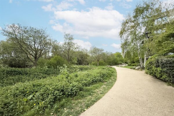 Coster Avenue, London