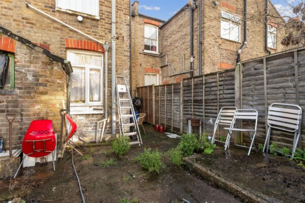 Thackeray Avenue, London