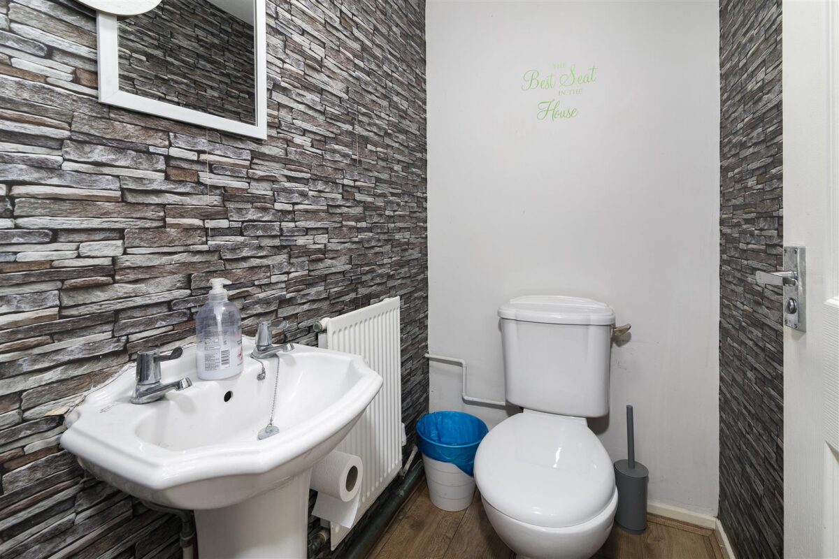 Paddock Mead, Harlow, Essex, CM18 7RP