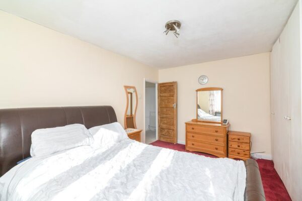 Parsonage Lane, Enfield