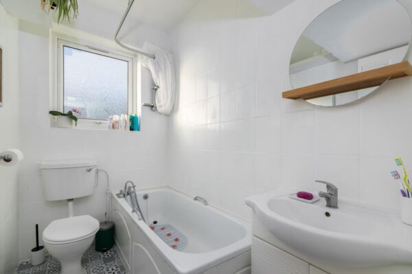 Kevelioc Road, London, N17 7PR