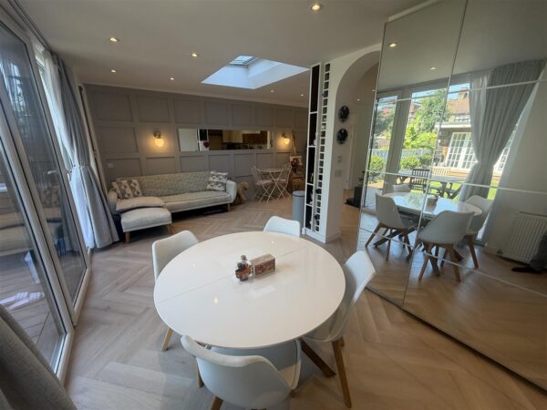 Bromley Road, edmonton