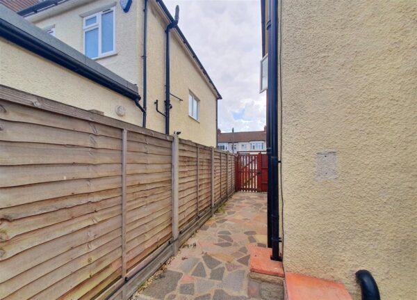 Southfield Road, Waltham Cross