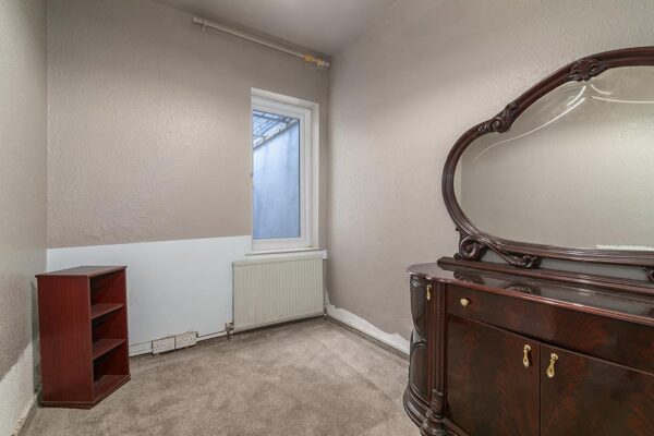 North Avenue, Silver Street Edmonton London