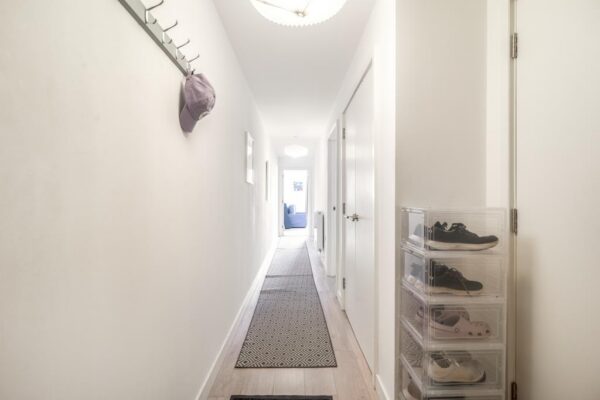 Coster Avenue, London