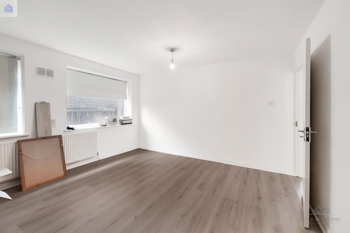 163 Lordship Lane, London