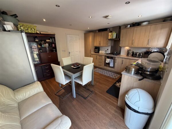 Enders Close, Enfield