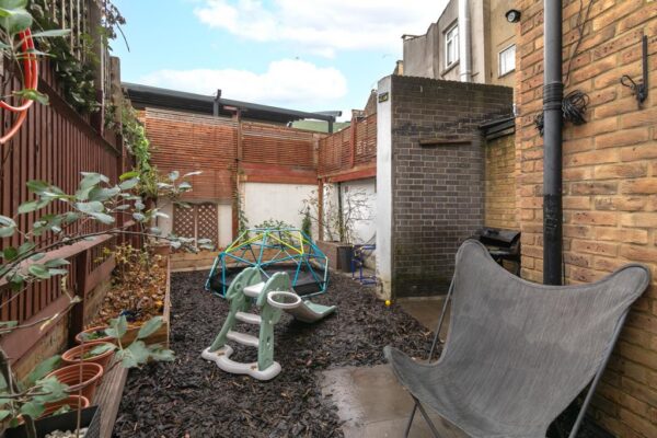 Bergen Apartments, High Road, London
