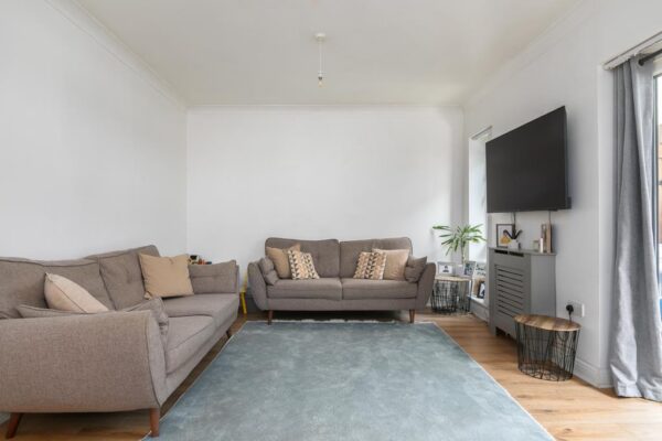 Bergen Apartments, High Road, London