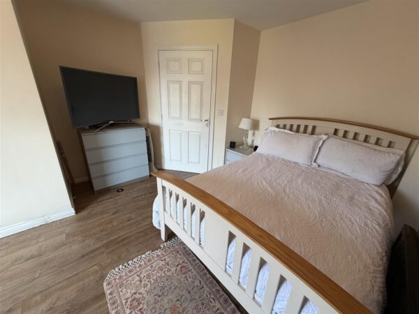 Enders Close, Enfield