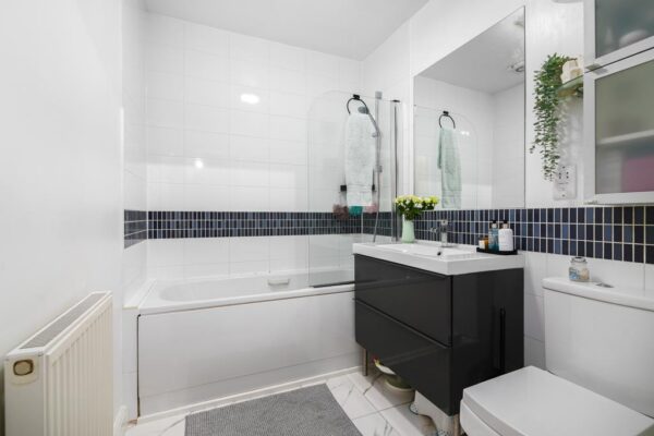 Bergen Apartments, High Road, London