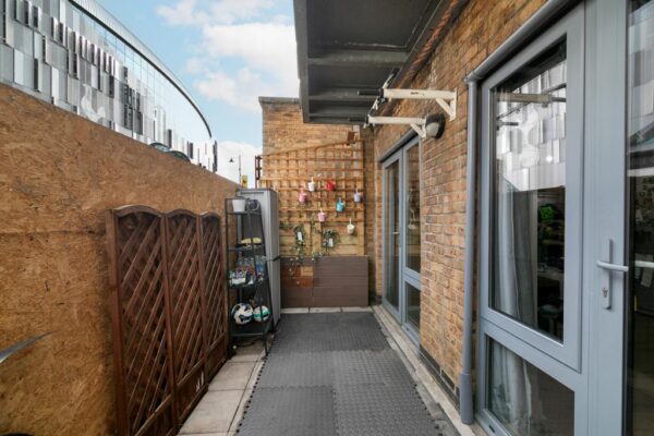 Bergen Apartments, High Road, London
