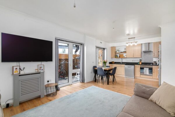Bergen Apartments, High Road, London