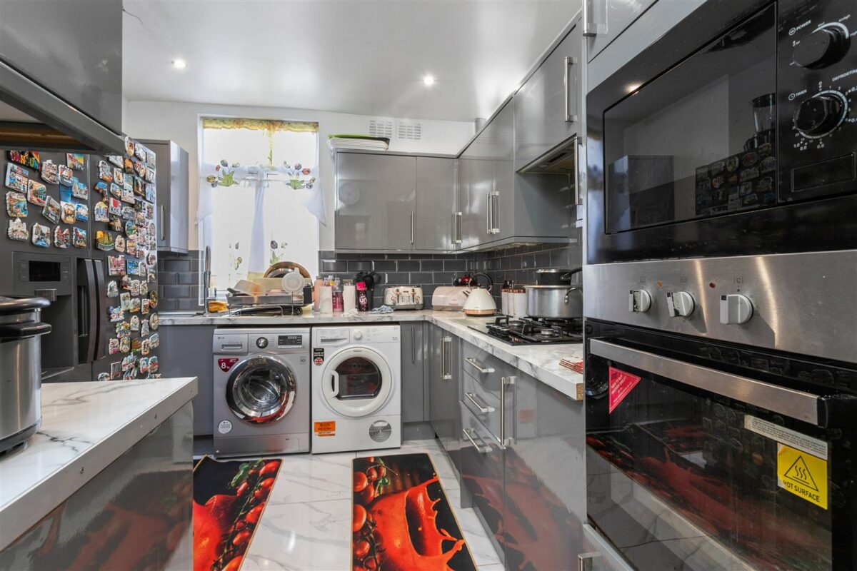 Thackeray Avenue, London