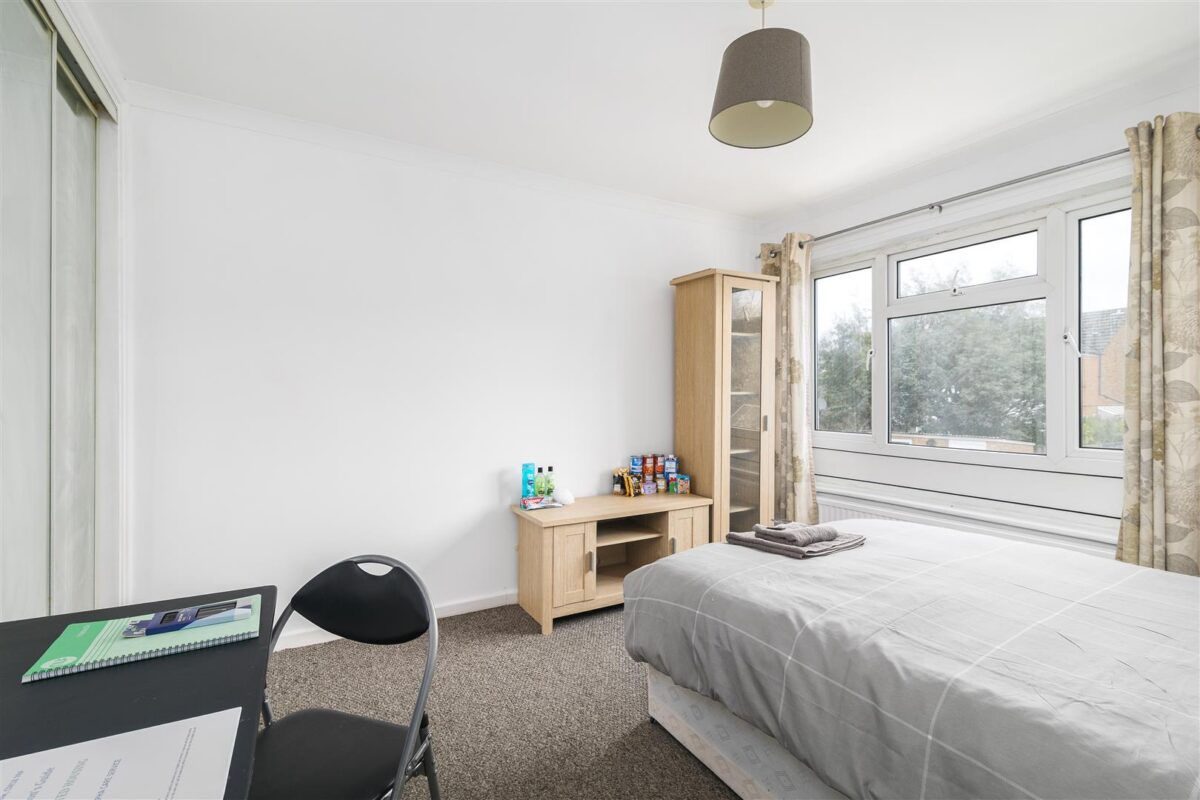 Paddock Mead, Harlow, Essex, CM18 7RP