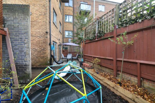 Bergen Apartments, High Road, London