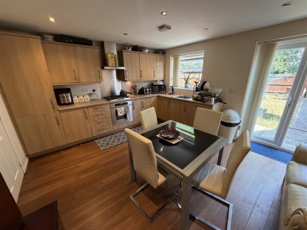 Enders Close, Enfield