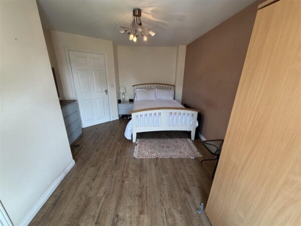 Enders Close, Enfield