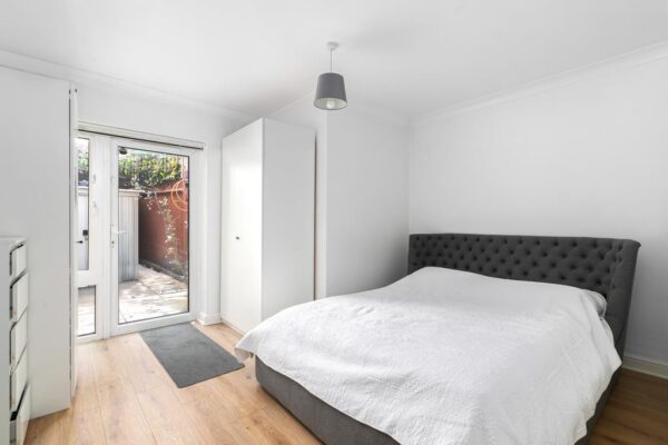Bergen Apartments, High Road, London