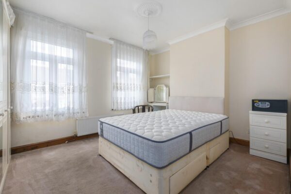 Holmwood Road, Enfield