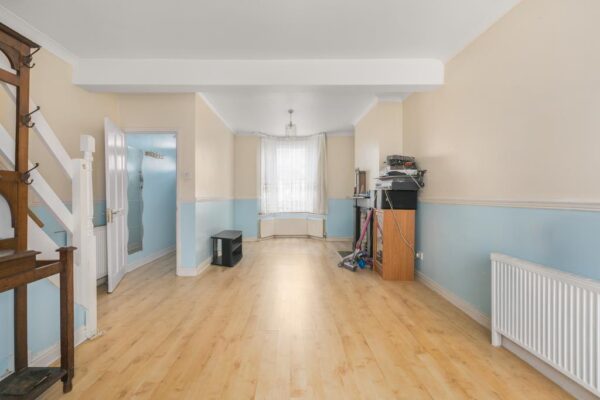 Holmwood Road, Enfield