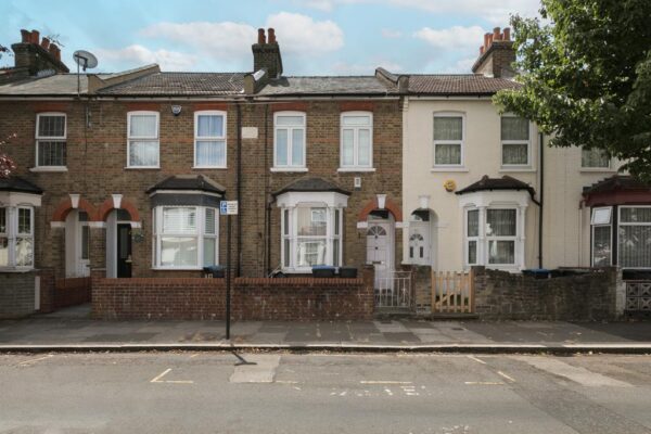 Holmwood Road, Enfield