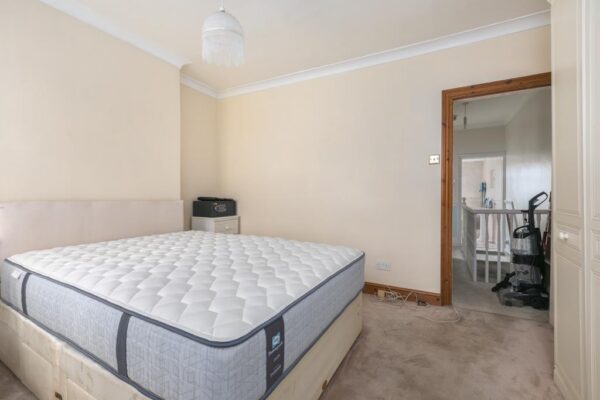 Holmwood Road, Enfield
