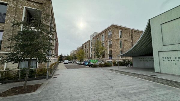 Apple Tree Road, London